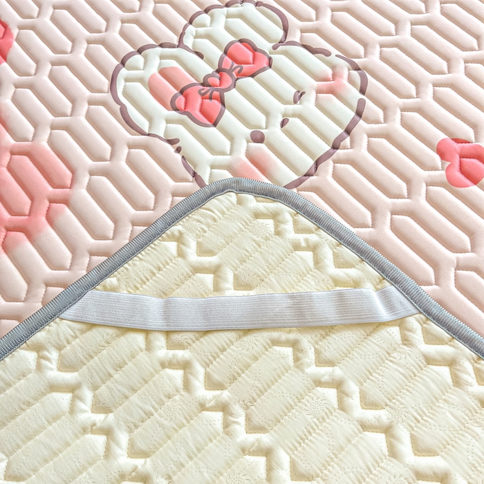 91家纺网 家纺一手货源 找家纺 沐慕 2026新款小清新凉感丝乳胶凉席三件套 花花粉兔