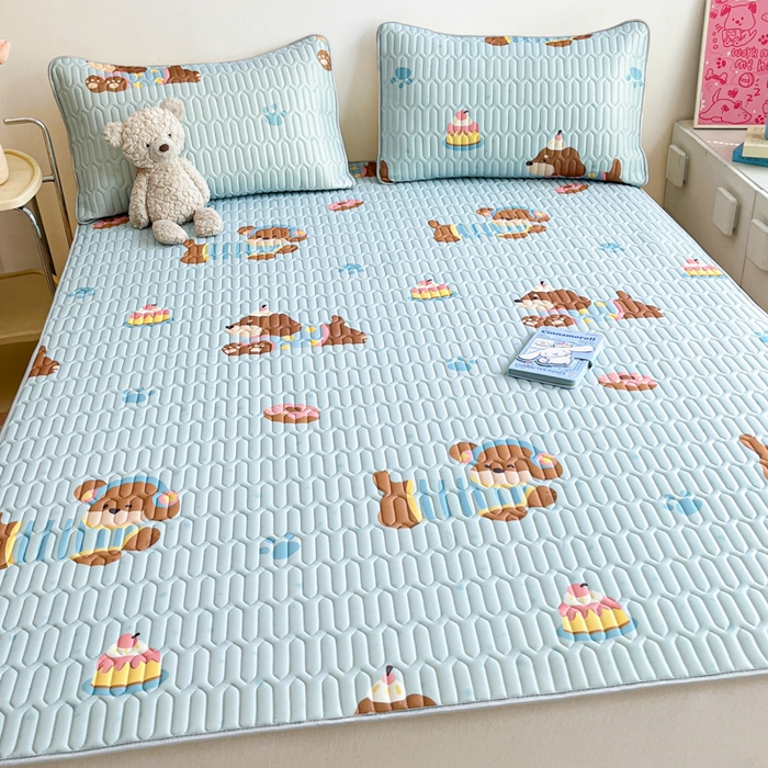 91家纺网 家纺一手货源 找家纺 沐慕 2026新款小清新凉感丝乳胶凉席三件套 腊肠狗