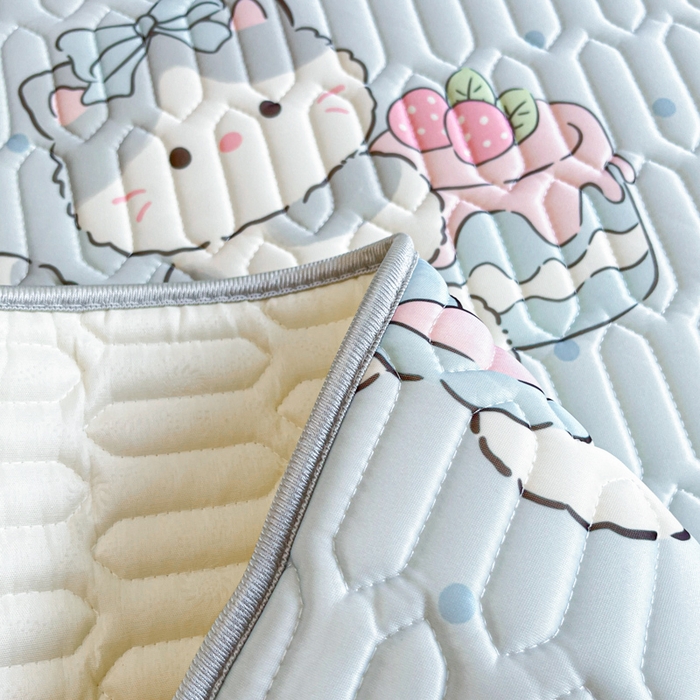 91家纺网 家纺一手货源 找家纺 沐慕 2026新款小清新凉感丝乳胶凉席三件套 萌宠礼物