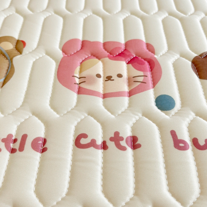 91家纺网 家纺一手货源 找家纺 沐慕 2026新款小清新凉感丝乳胶凉席三件套 三小只