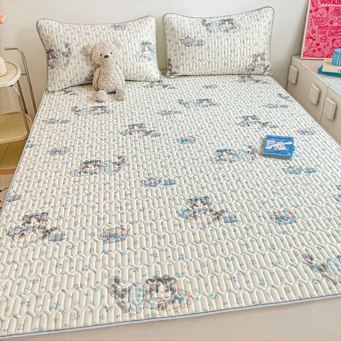 91家纺网 家纺一手货源 找家纺 沐慕 2026新款小清新凉感丝乳胶凉席三件套 碎花小猫