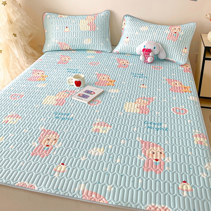 91家纺网 家纺一手货源 找家纺 沐慕 2026新款小清新凉感丝乳胶凉席三件套 天使星星人