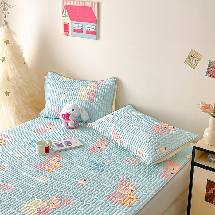 91家纺网 家纺一手货源 找家纺 沐慕 2026新款小清新凉感丝乳胶凉席三件套 天使星星人