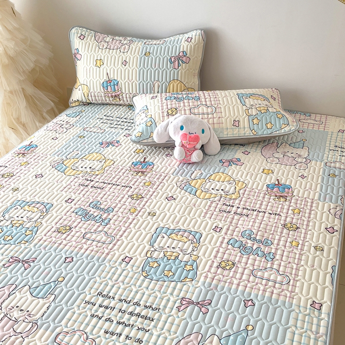 91家纺网 家纺一手货源 找家纺 沐慕 2026新款小清新凉感丝乳胶凉席三件套 晚安拼格猫