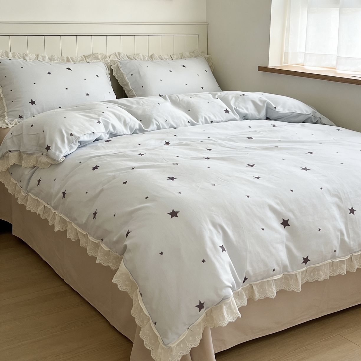 91家纺网 家纺一手货源 找家纺 荣轩家居 2026新款韩式浪漫花边工艺款全棉纯棉双层纱四件套（铺床版）星晚-蓝