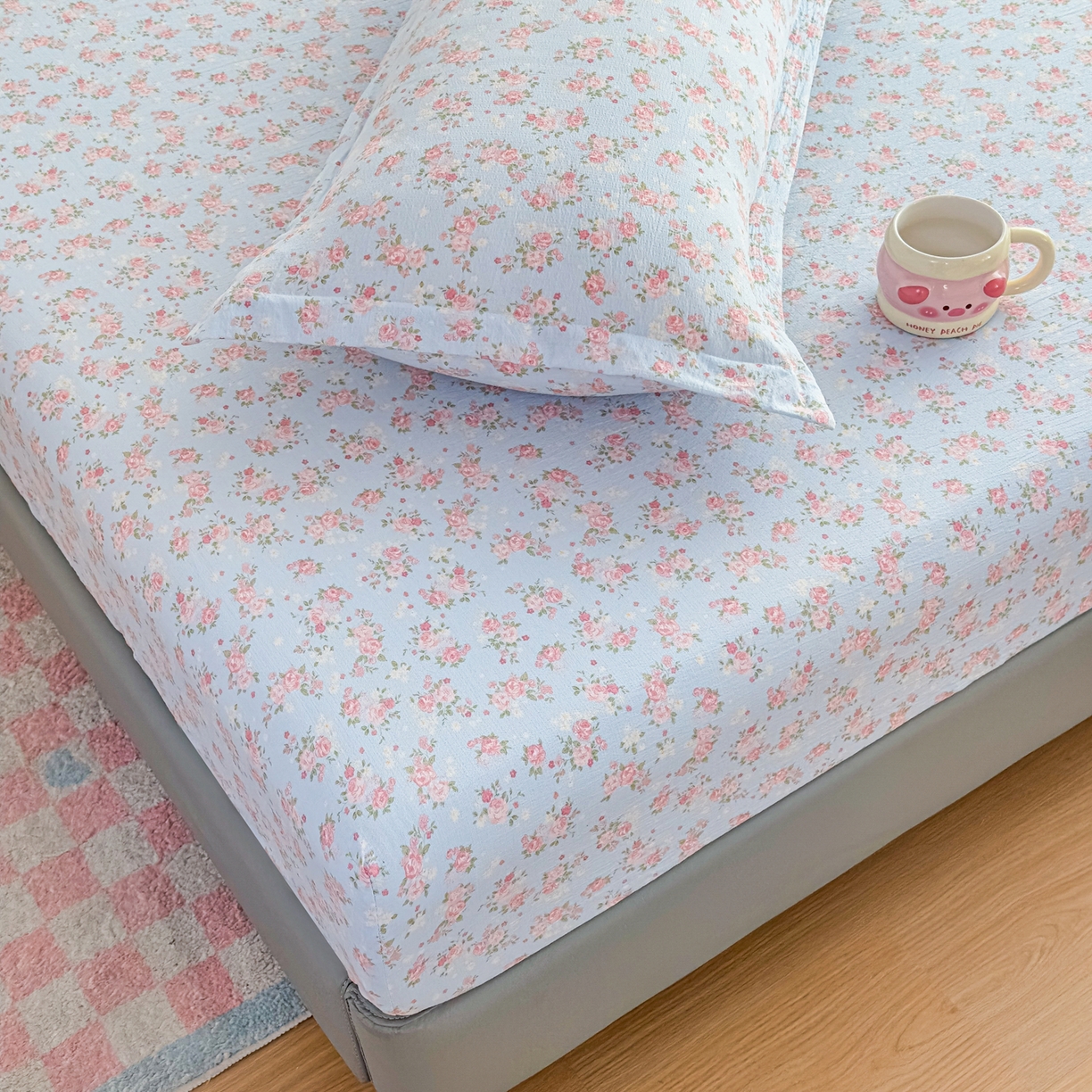 91家纺网 家纺一手货源 找家纺 （总）优雅星家纺 2026春夏新款a类泡芙双层纱床笠印花卡通全包围床垫保护套单床笠 床笠单件