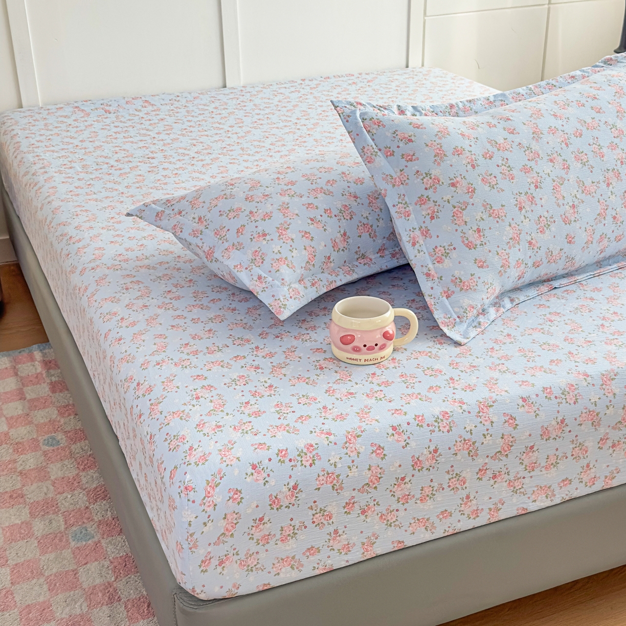 91家纺网 家纺一手货源 找家纺 优雅星家纺 2026春夏新款a类泡芙双层纱床笠印花卡通全包围床垫保护套单床笠 床笠单件 富贵花