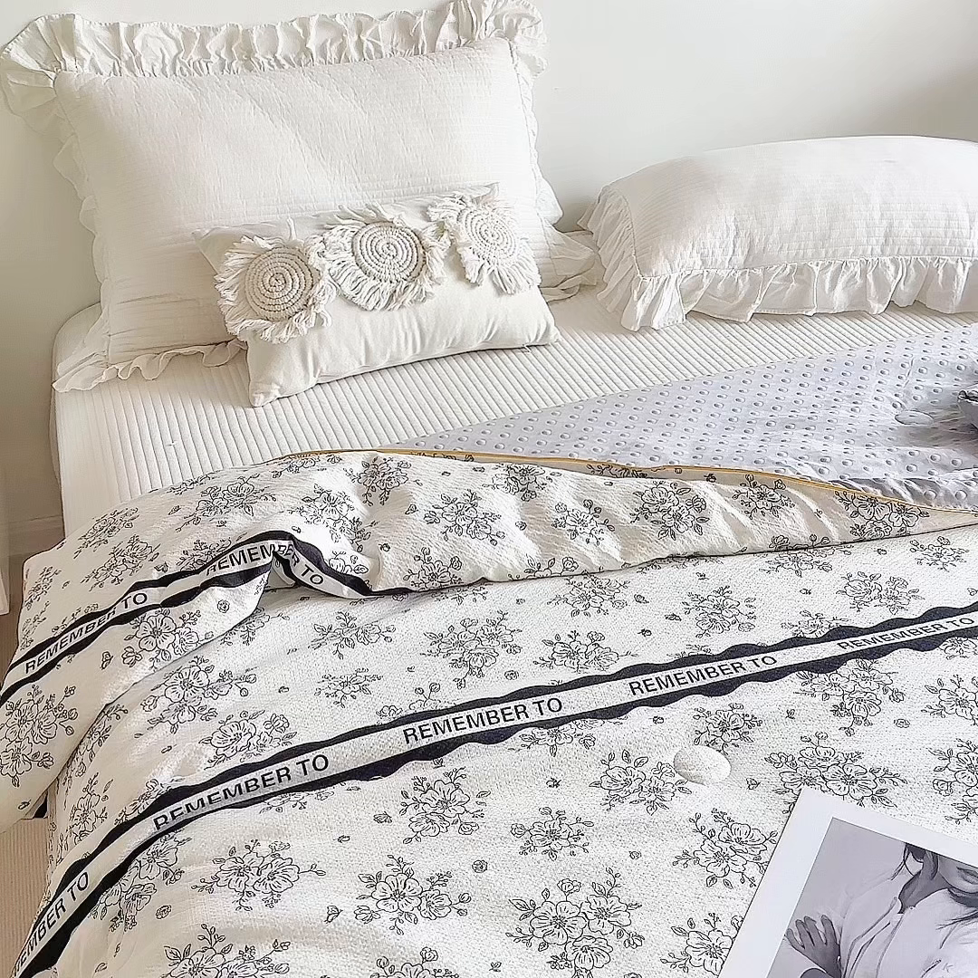 91家纺网 家纺一手货源 找家纺 赛琳 2026新款小清新大豆纤维豆豆被春秋被儿童夏凉被空调被 赫本娜