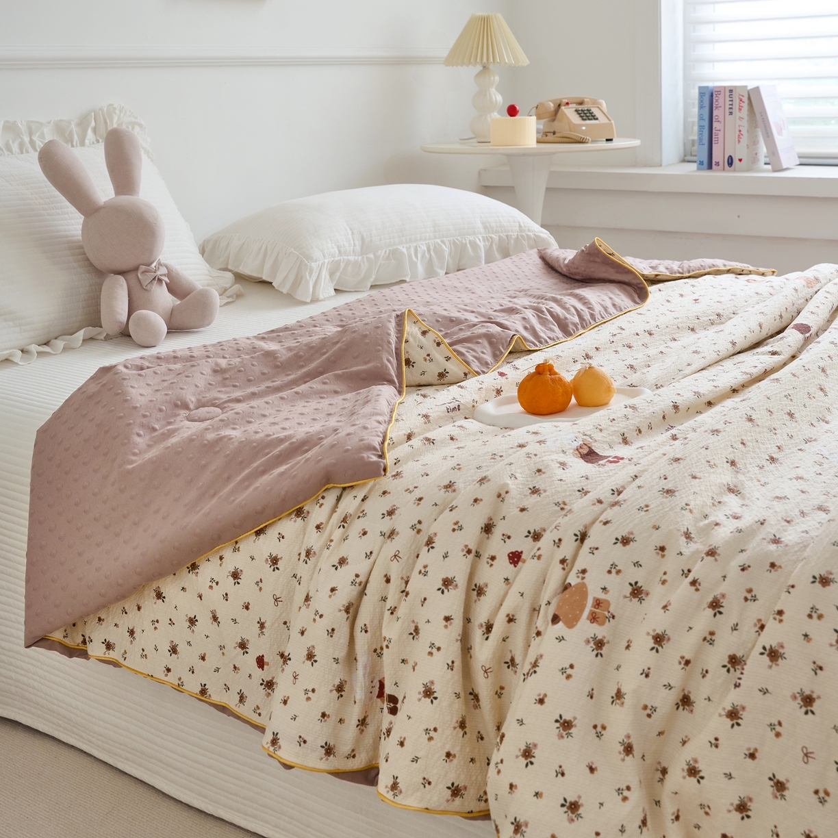 91家纺网 家纺一手货源 找家纺 赛琳 2026新款小清新大豆纤维豆豆被春秋被儿童夏凉被空调被 奶棕小兔