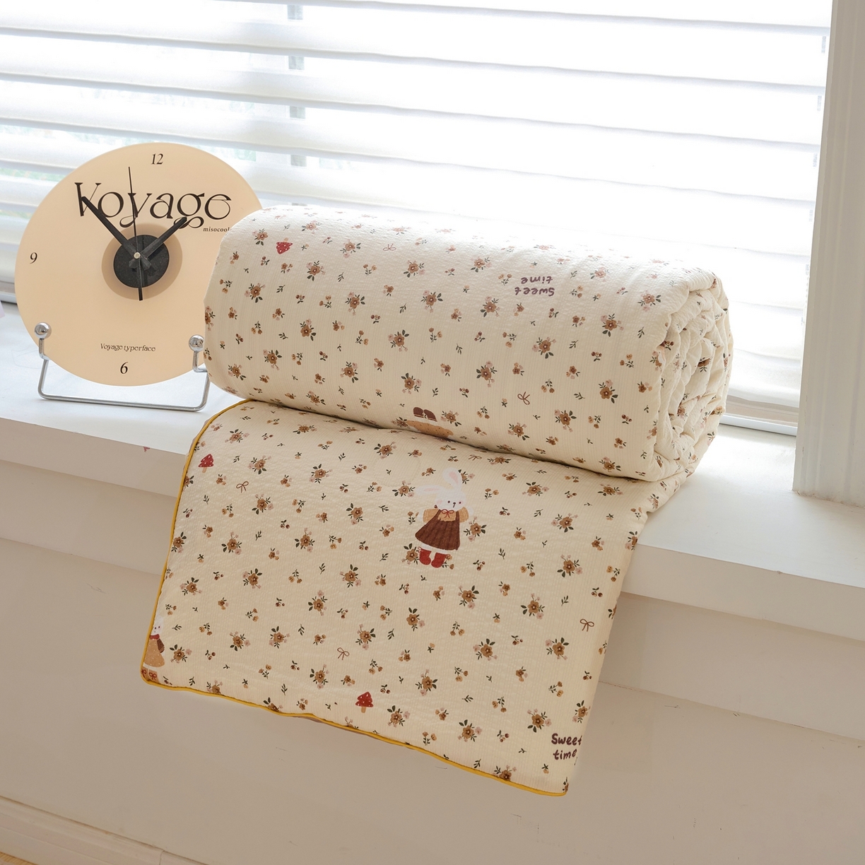 91家纺网 家纺一手货源 找家纺 赛琳 2026新款小清新大豆纤维豆豆被春秋被儿童夏凉被空调被 奶棕小兔