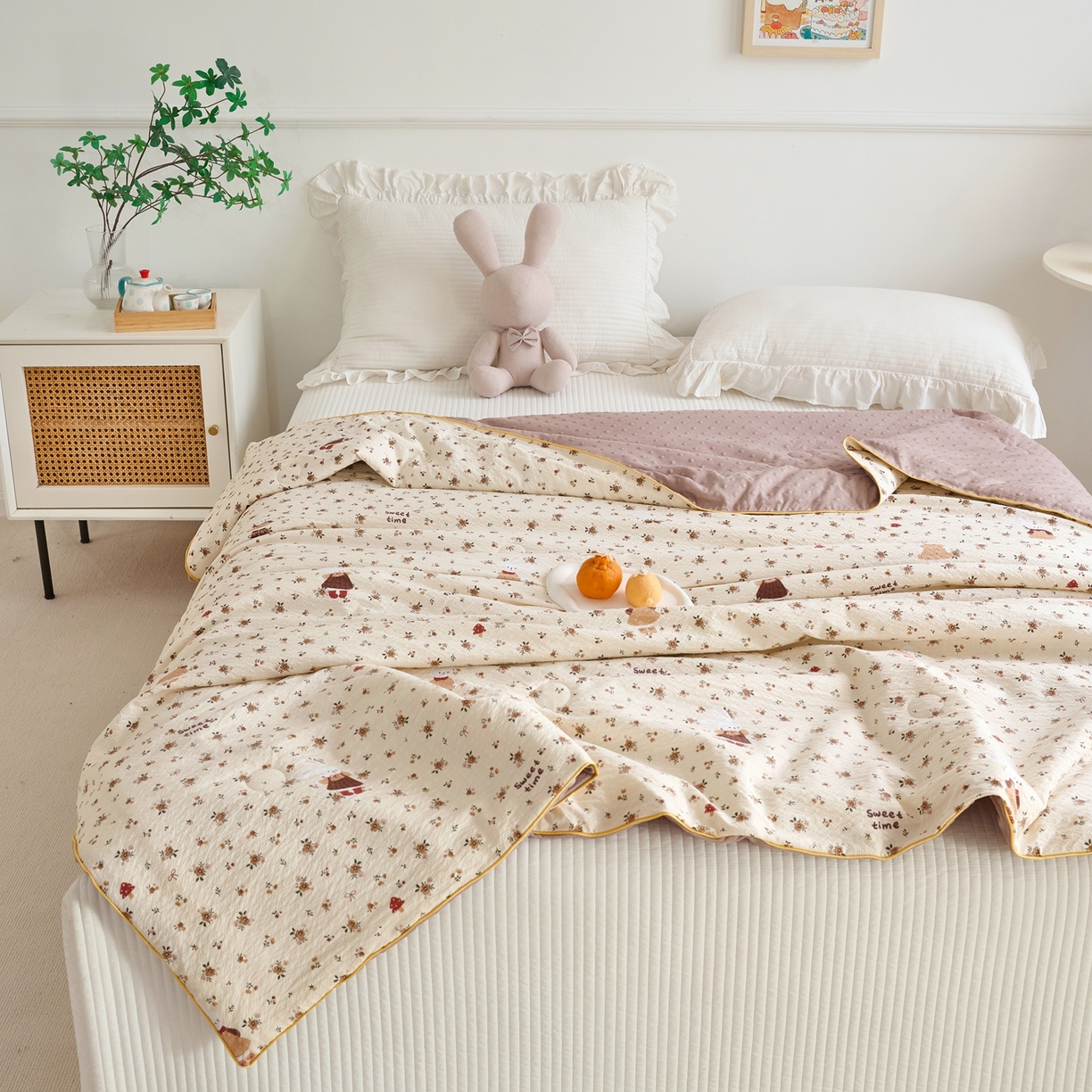 91家纺网 家纺一手货源 找家纺 赛琳 2026新款小清新大豆纤维豆豆被春秋被儿童夏凉被空调被 奶棕小兔