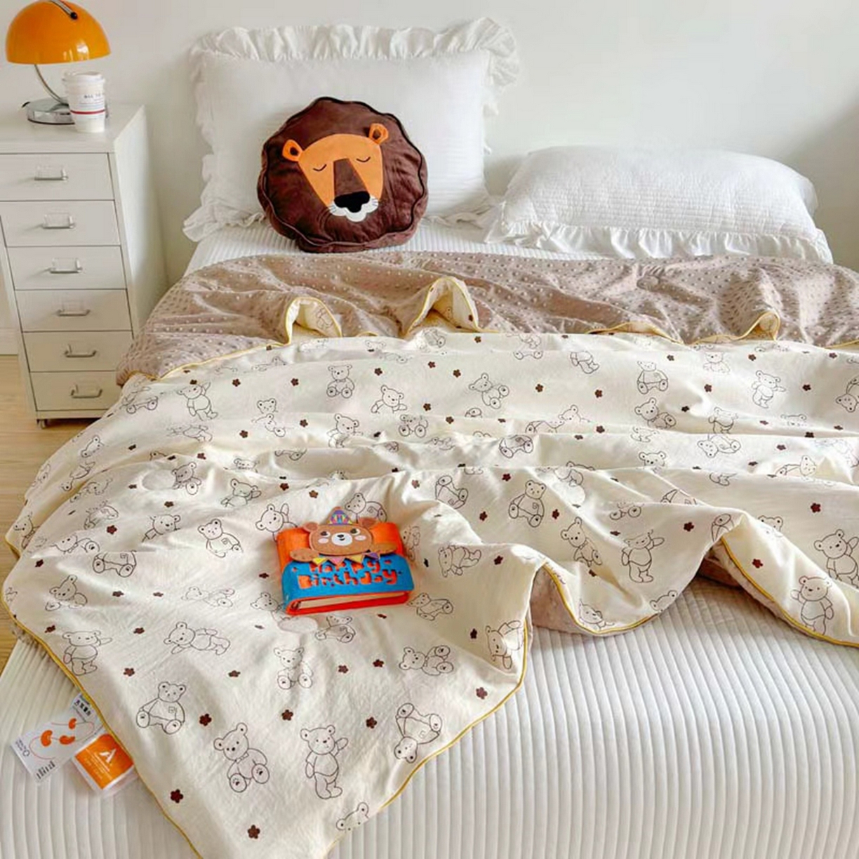 91家纺网 家纺一手货源 找家纺 赛琳 2026新款小清新大豆纤维豆豆被春秋被儿童夏凉被空调被 小熊院长