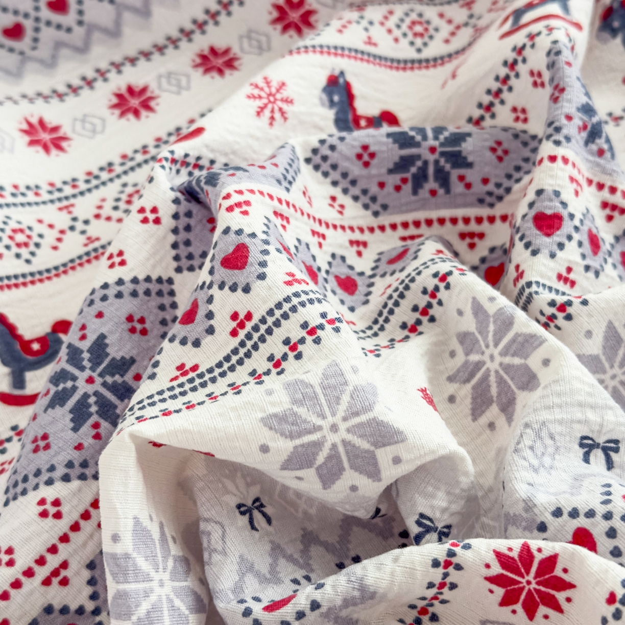 91家纺网 家纺一手货源 找家纺 优雅星家纺 2026春夏新款a类泡芙双层纱床笠印花卡通全包围床垫保护套单床笠 床笠单件 小木马