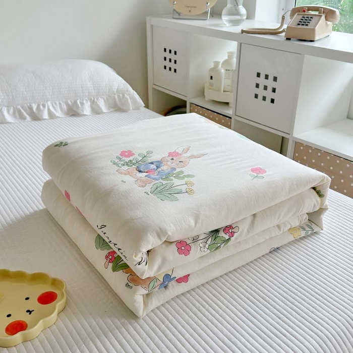 91家纺网 家纺一手货源 找家纺 赛琳 2026新款小清新大豆纤维豆豆被春秋被儿童夏凉被空调被 丛林小兔