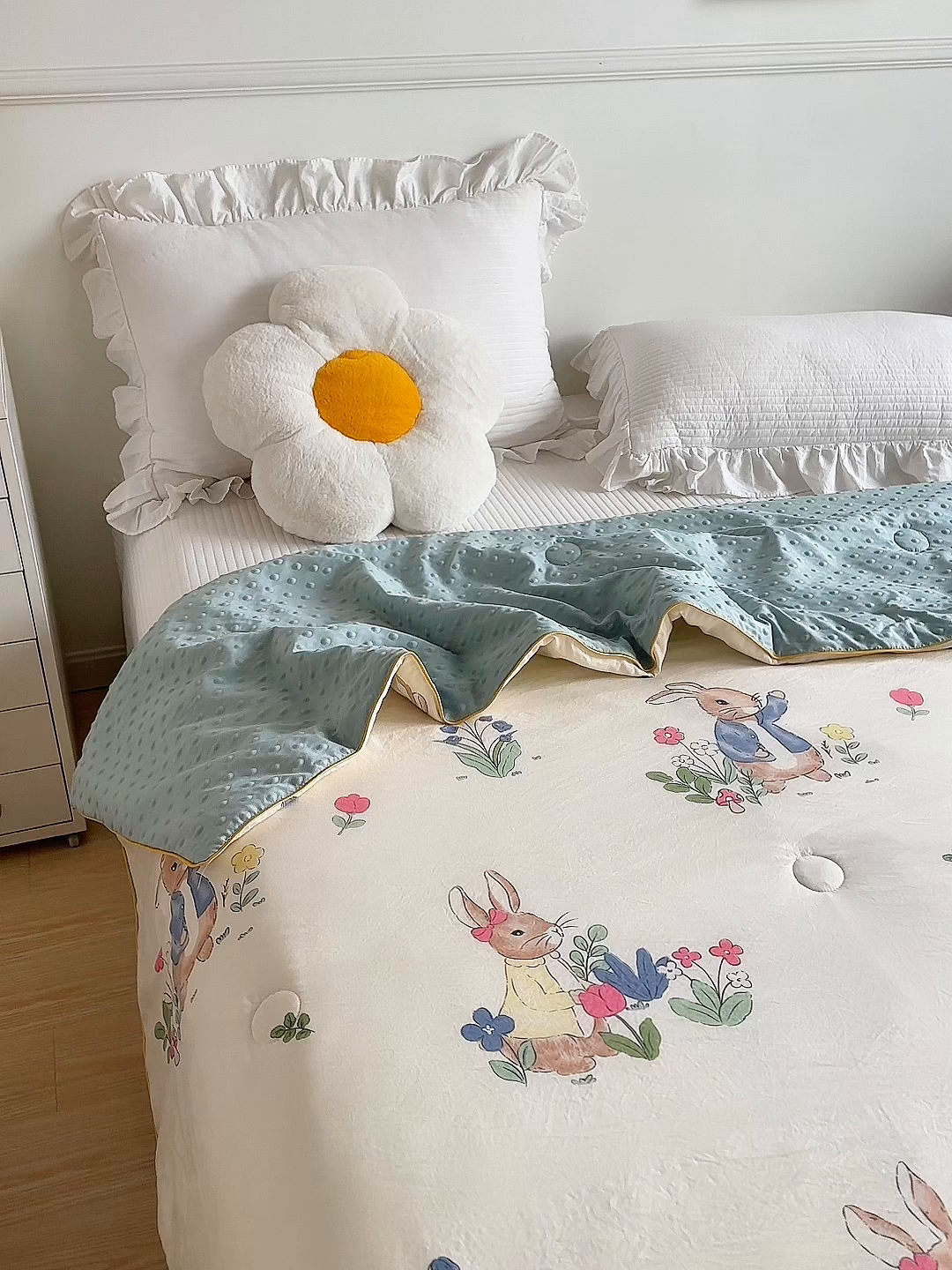 91家纺网 家纺一手货源 找家纺 赛琳 2026新款小清新大豆纤维豆豆被春秋被儿童夏凉被空调被 丛林小兔