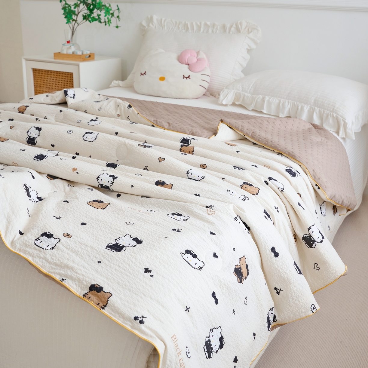 91家纺网 家纺一手货源 找家纺 赛琳 2026新款小清新大豆纤维豆豆被春秋被儿童夏凉被空调被 焦糖KT