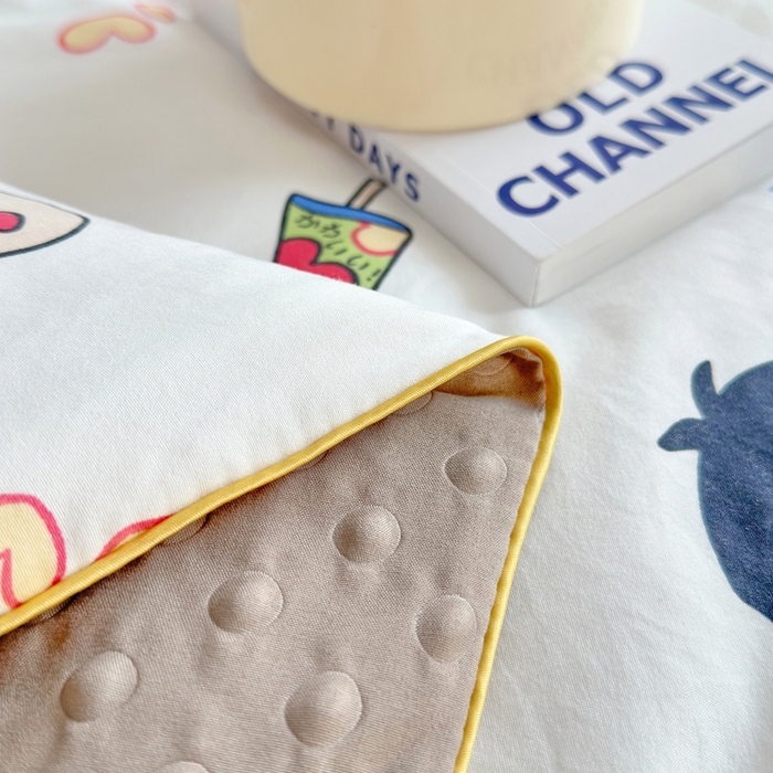 91家纺网 家纺一手货源 找家纺 赛琳 2026新款小清新大豆纤维豆豆被春秋被儿童夏凉被空调被 趣味小新