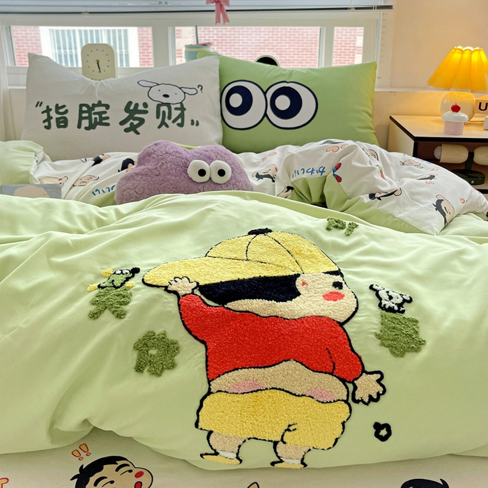 91家纺网 家纺一手货源 找家纺 一霖家纺 2026正版蜡笔小新高克重云朵毛巾绣数码枕套系列四件套热推款第二波蜡笔小新集合控 洒脱的新新