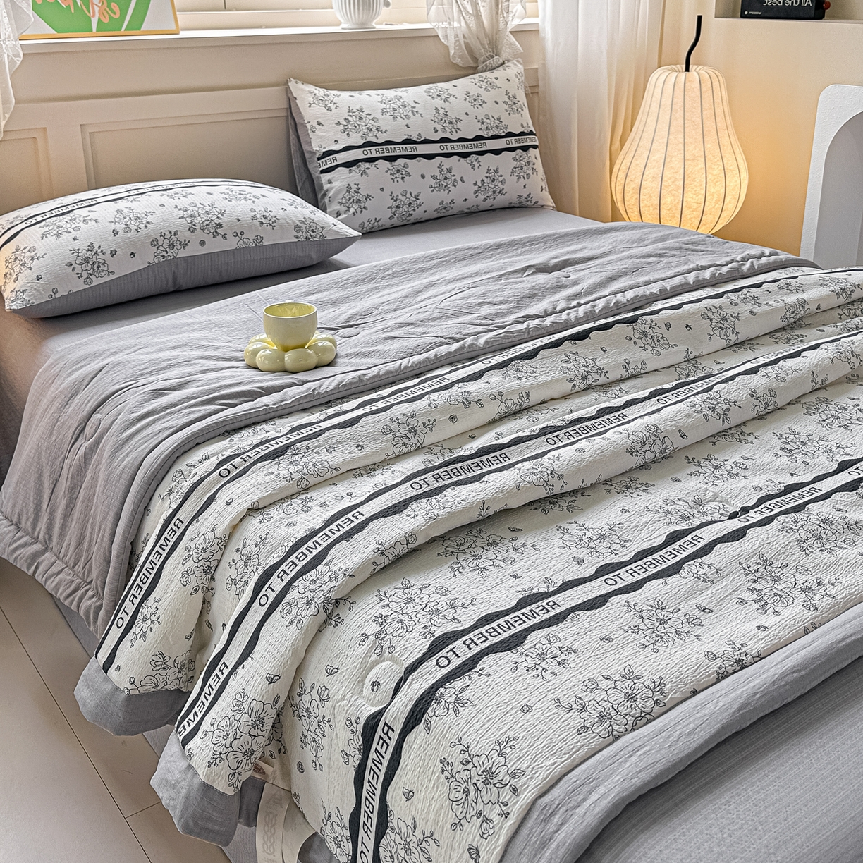 91家纺网 家纺一手货源 找家纺 晓时候 2026新款皱皱纱大豆夏被夏凉被空调被 墨染春枝