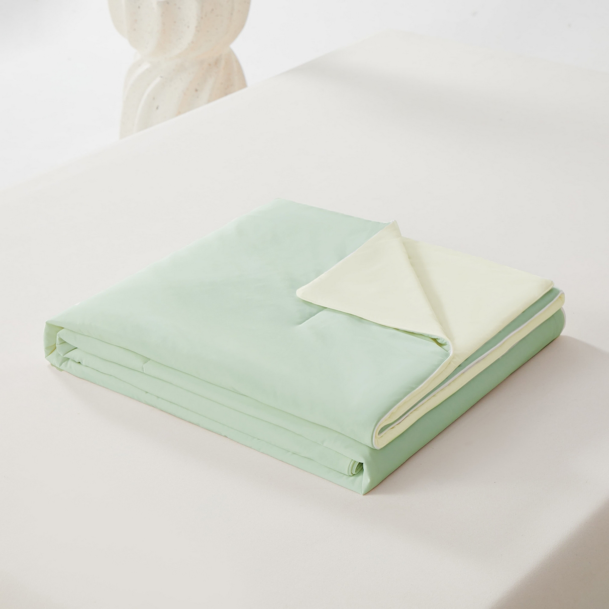 91家纺网 家纺一手货源 找家纺 （总）大吉 2026新款纯色锦氨系列夏被被子被芯