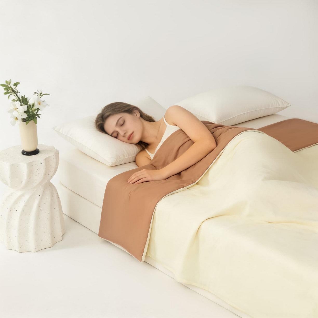 91家纺网 家纺一手货源 找家纺 大吉 2026新款纯色锦氨系列夏被被子被芯 咖+奶白