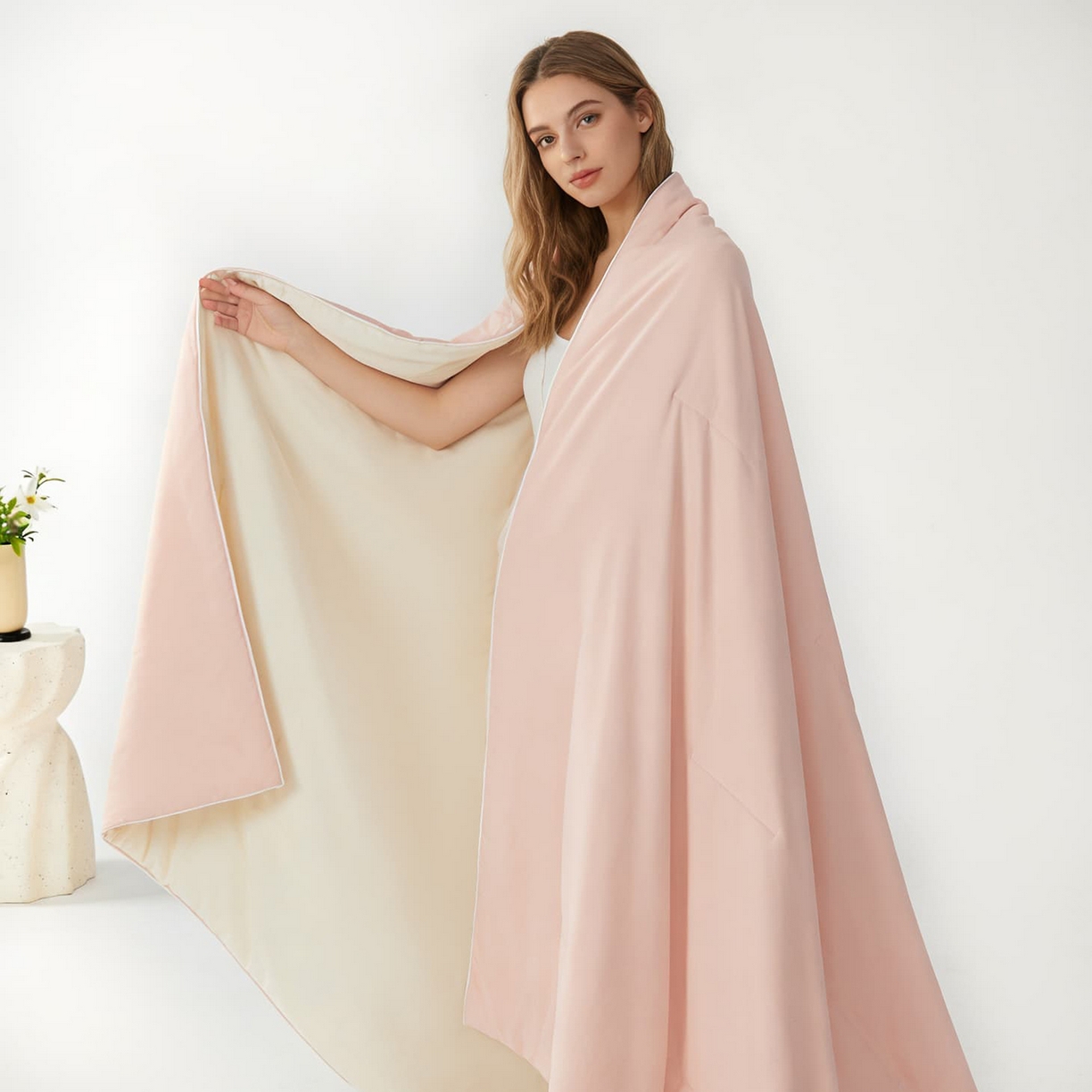 91家纺网 家纺一手货源 找家纺 大吉 2026新款纯色锦氨系列夏被被子被芯 粉+奶白