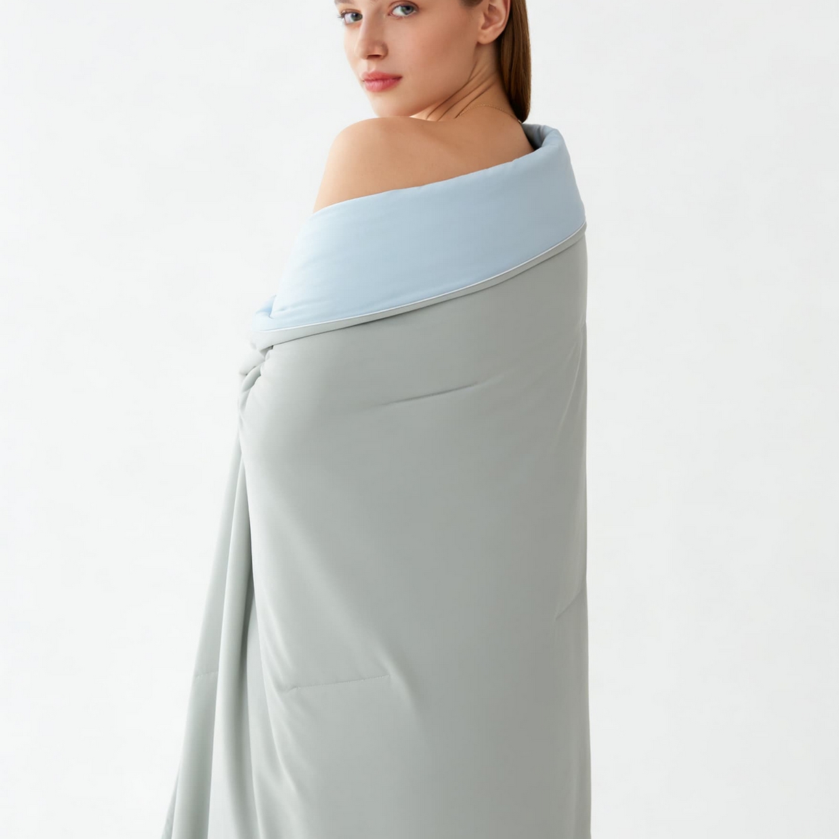 91家纺网 家纺一手货源 找家纺 大吉 2026新款纯色锦氨系列夏被被子被芯 灰+浅蓝