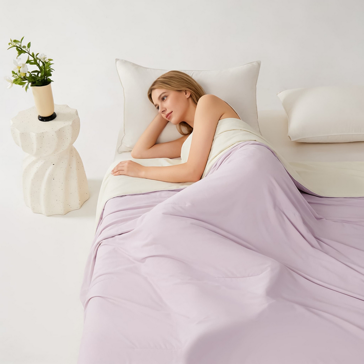 91家纺网 家纺一手货源 找家纺 大吉 2026新款纯色锦氨系列夏被被子被芯 紫+奶白