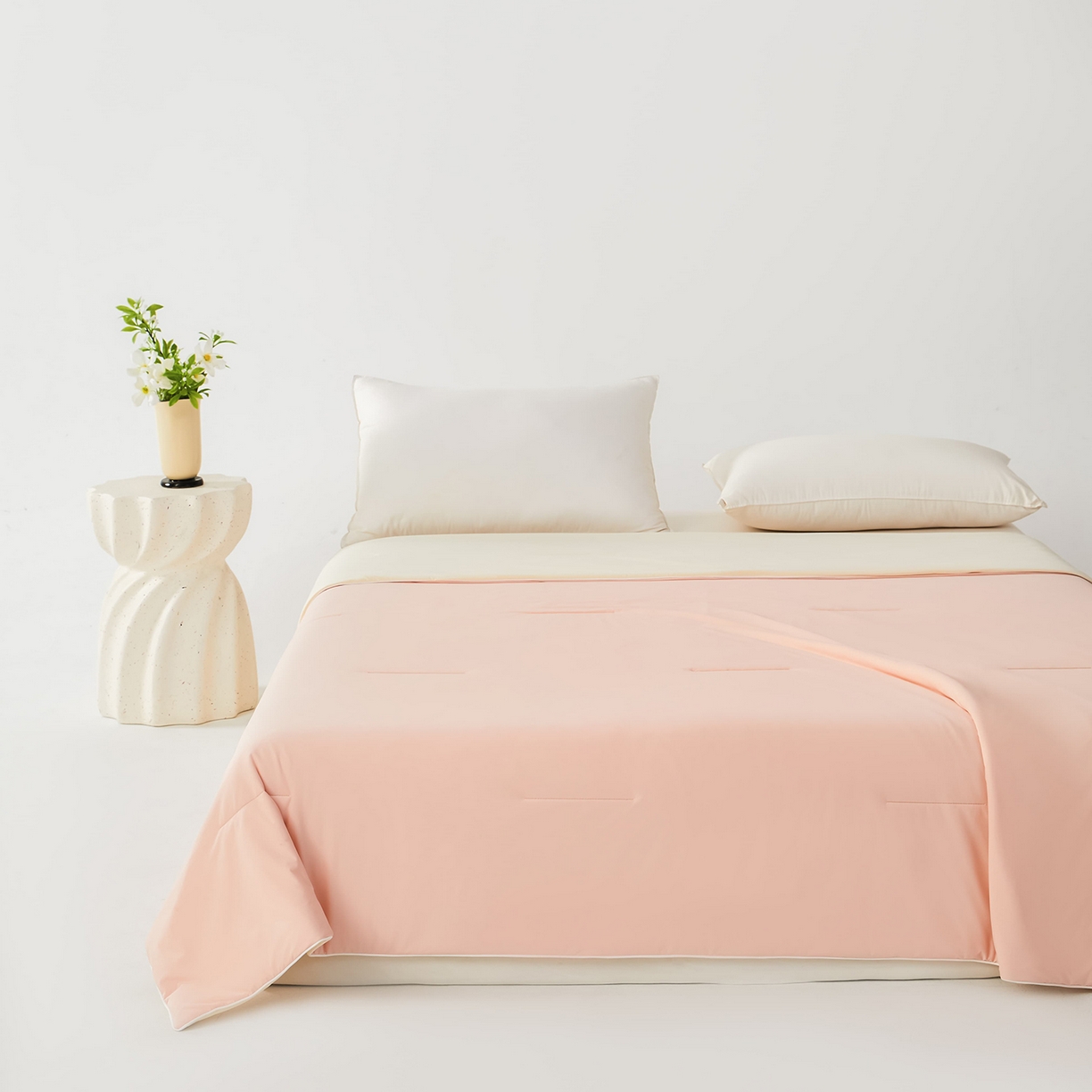 91家纺网 家纺一手货源 找家纺 大吉 2026新款纯色锦氨系列夏被被子被芯 粉+奶白