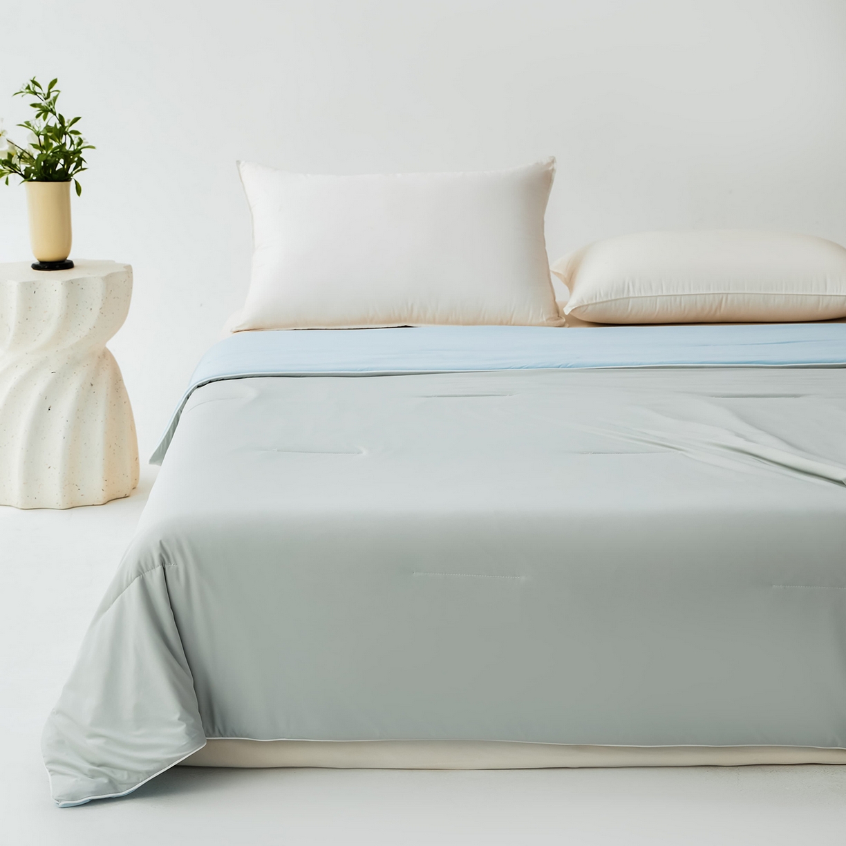 91家纺网 家纺一手货源 找家纺 大吉 2026新款纯色锦氨系列夏被被子被芯 灰+浅蓝