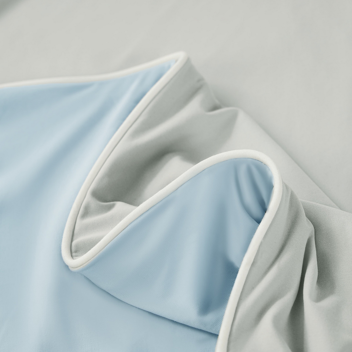 91家纺网 家纺一手货源 找家纺 大吉 2026新款纯色锦氨系列夏被被子被芯 灰+浅蓝