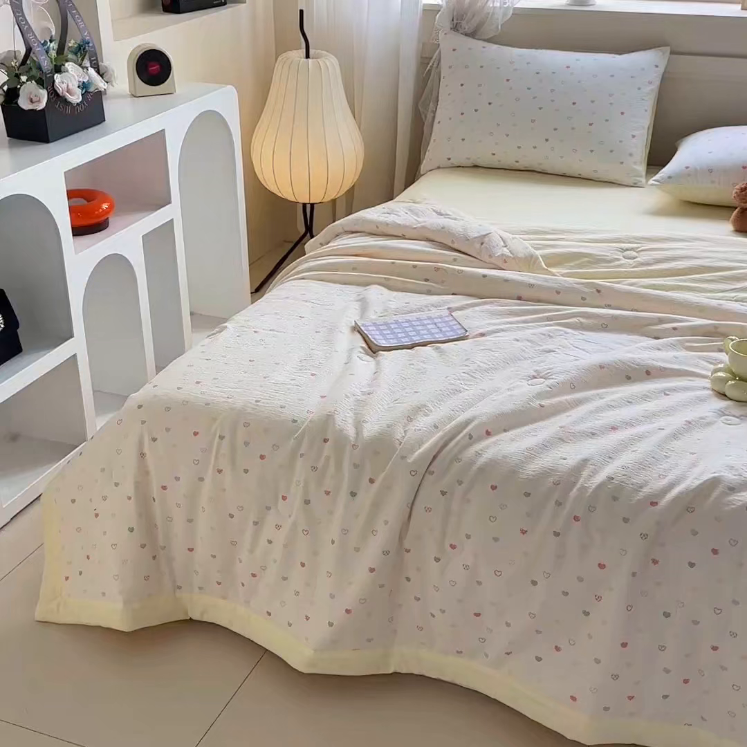 91家纺网 家纺一手货源 找家纺 晓时候 2026新款皱皱纱大豆夏被夏凉被空调被 甜梦奶心