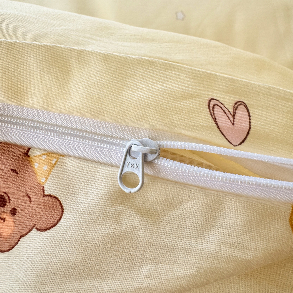 91家纺网 家纺一手货源 找家纺 乐童家纺 2026新款13370全棉纯棉毛巾绣呆萌系列四件套第二波 噗噗熊