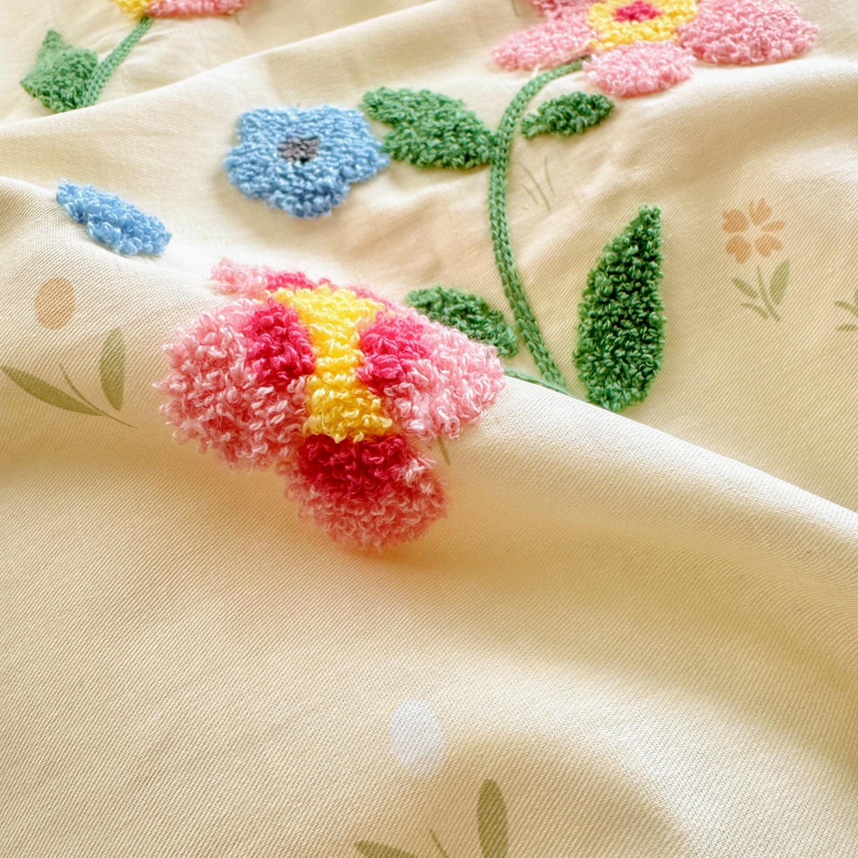 91家纺网 家纺一手货源 找家纺 乐童家纺 2026新款13370全棉纯棉毛巾绣呆萌系列四件套第二波 芳草集