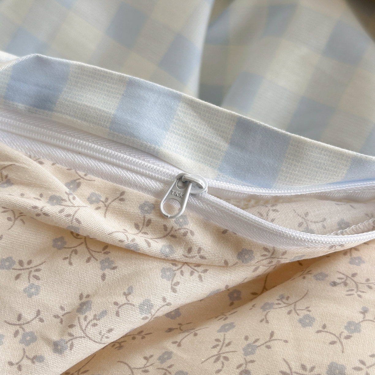 91家纺网 家纺一手货源 找家纺 乐童家纺 2026新款13370全棉纯棉毛巾绣呆萌系列四件套第二波 大眼萌猫