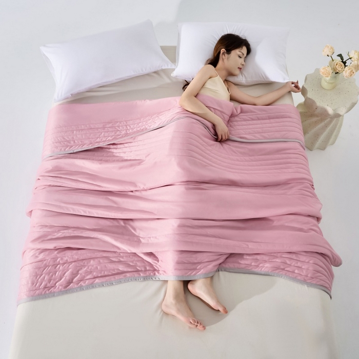 91家纺网 家纺一手货源 找家纺 天之悦家纺 2026跨境外贸可机洗水洗A类夏被冰淇淋凉感丝空调被子被芯夏凉被 豆沙色（条纹款）