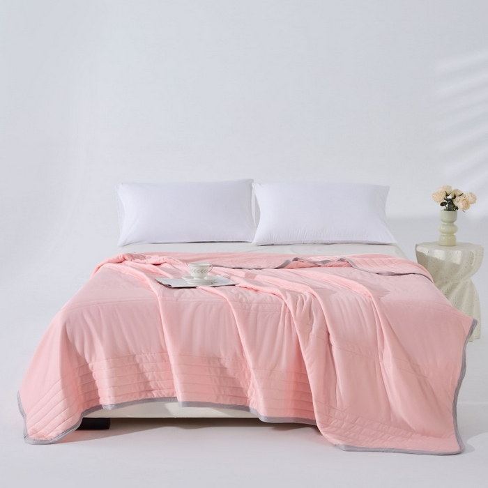 91家纺网 家纺一手货源 找家纺 天之悦家纺 2026跨境外贸可机洗水洗A类夏被冰淇淋凉感丝空调被子被芯夏凉被 粉玉色（条纹款）