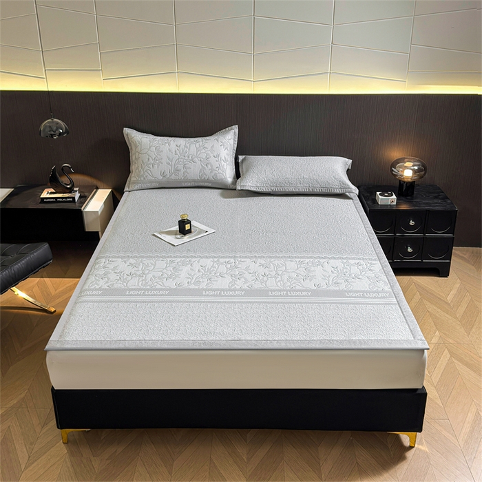 91家纺网 家纺一手货源 找家纺 慕木家纺 2026新款高端复合三明治PE乙纶提花610克冰豆豆凉席欧洛菲系列（提供买家秀） 欧洛菲-灰床席款