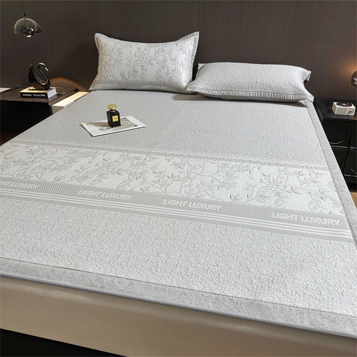 91家纺网 家纺一手货源 找家纺 慕木家纺 2026新款高端复合三明治PE乙纶提花610克冰豆豆凉席欧洛菲系列（提供买家秀） 欧洛菲-灰床席款