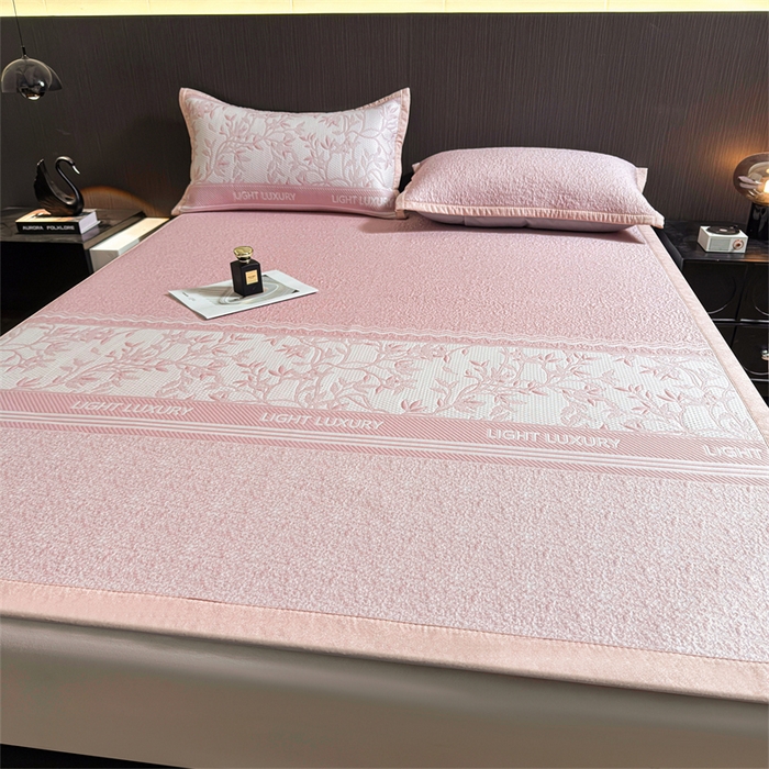 91家纺网 家纺一手货源 找家纺 慕木家纺 2026新款高端复合三明治PE乙纶提花610克冰豆豆凉席欧洛菲系列（提供买家秀） 欧洛菲-粉床席款