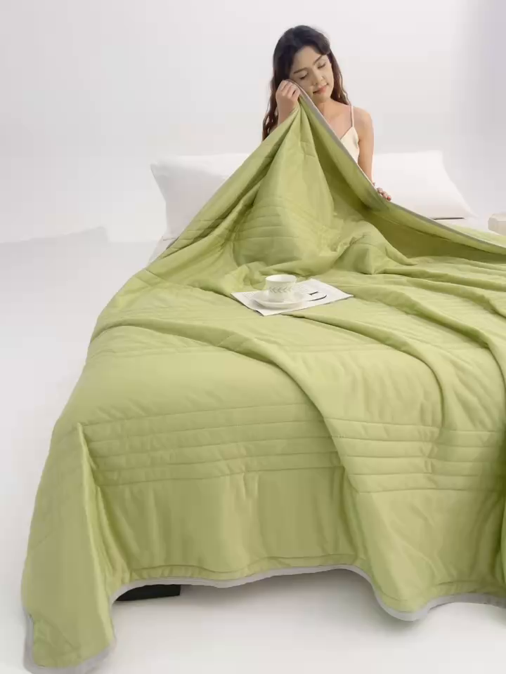 91家纺网 家纺一手货源 找家纺 天之悦家纺 2026跨境外贸可机洗水洗A类夏被冰淇淋凉感丝空调被子被芯夏凉被 果绿（条纹款）