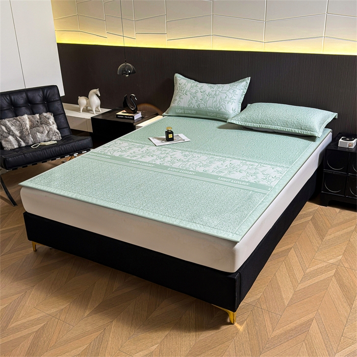 91家纺网 家纺一手货源 找家纺 慕木家纺 2026新款高端复合三明治PE乙纶提花610克冰豆豆凉席欧洛菲系列（提供买家秀） 欧洛菲-绿床席款