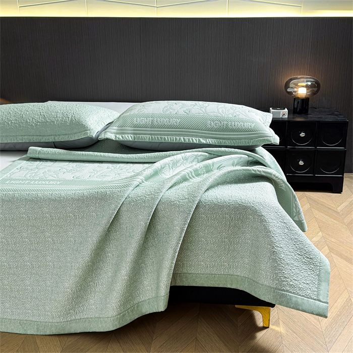 91家纺网 家纺一手货源 找家纺 慕木家纺 2026新款高端复合三明治PE乙纶提花610克冰豆豆凉席欧洛菲系列（提供买家秀） 欧洛菲-绿床席款