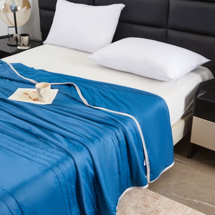 91家纺网 家纺一手货源 找家纺 天之悦家纺 2026跨境外贸可机洗水洗A类夏被冰淇淋凉感丝空调被子被芯夏凉被 深空蓝（条纹款）