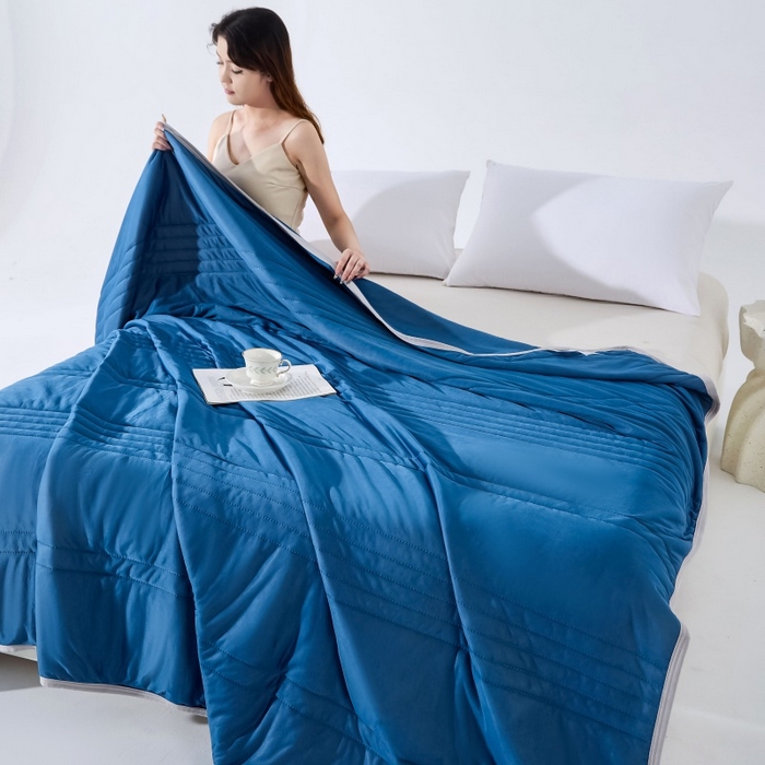 91家纺网 家纺一手货源 找家纺 天之悦家纺 2026跨境外贸可机洗水洗A类夏被冰淇淋凉感丝空调被子被芯夏凉被 深空蓝（条纹款）