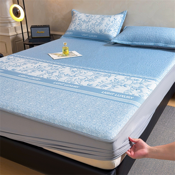 91家纺网 家纺一手货源 找家纺 慕木家纺 2026新款高端复合三明治PE乙纶提花610克冰豆豆凉席欧洛菲系列（提供买家秀） 欧洛菲-蓝床笠款