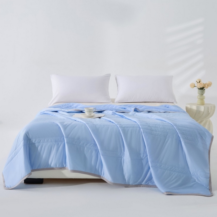 91家纺网 家纺一手货源 找家纺 天之悦家纺 2026跨境外贸可机洗水洗A类夏被冰淇淋凉感丝空调被子被芯夏凉被 云天蓝（条纹款）