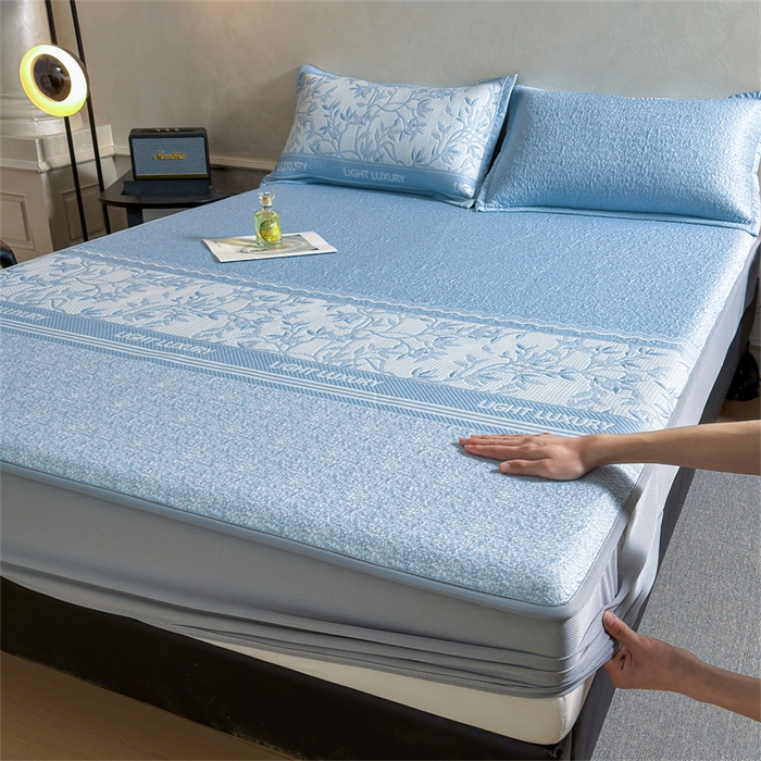 91家纺网 家纺一手货源 找家纺 慕木家纺 2026新款高端复合三明治PE乙纶提花610克冰豆豆凉席欧洛菲系列（提供买家秀） 欧洛菲-蓝床笠款