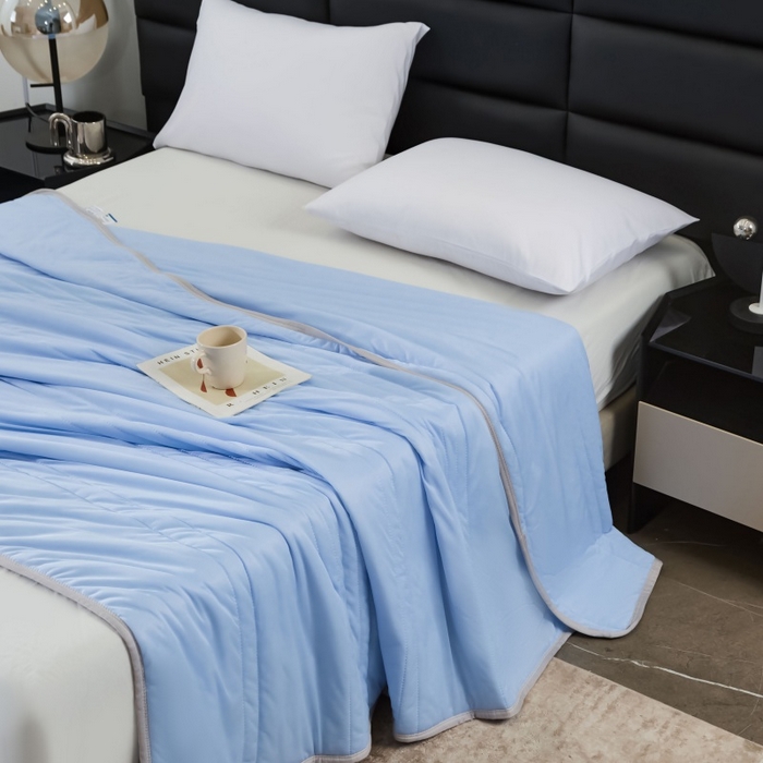 91家纺网 家纺一手货源 找家纺 天之悦家纺 2026跨境外贸可机洗水洗A类夏被冰淇淋凉感丝空调被子被芯夏凉被 云天蓝（条纹款）