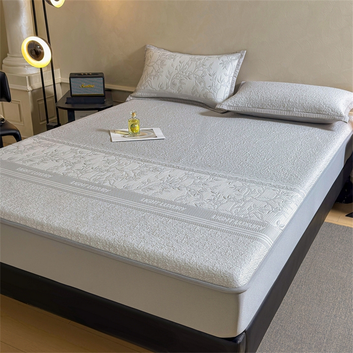 91家纺网 家纺一手货源 找家纺 慕木家纺 2026新款高端复合三明治PE乙纶提花610克冰豆豆凉席欧洛菲系列（提供买家秀） 欧洛菲-灰床笠款